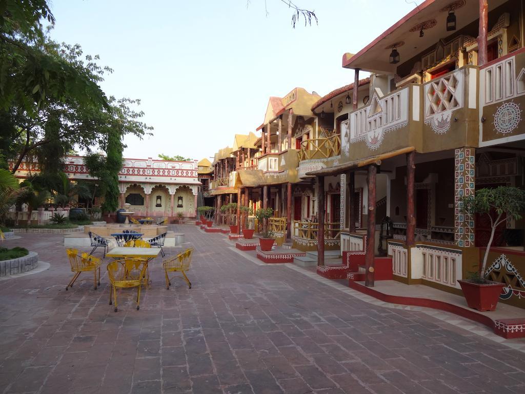Chokhi Dhani Indore Exterior foto